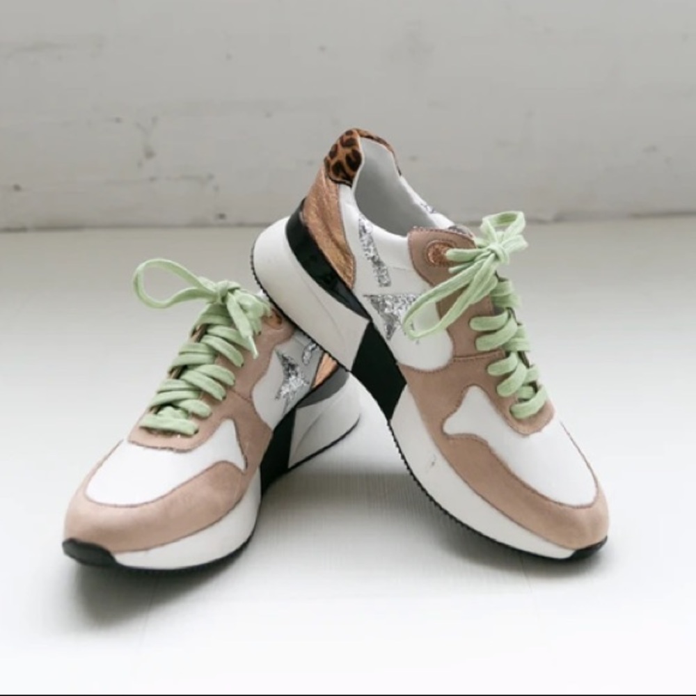 Sculpthouse Patricia Beige Sneaker